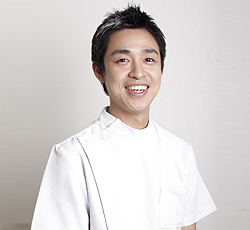 �X�^�b�t�Љ�